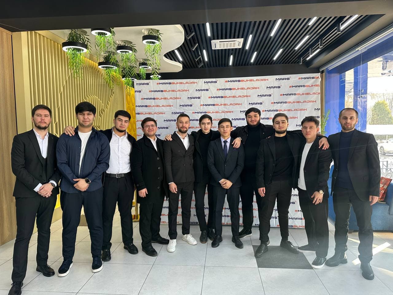Sunnatbek Yusupov with the MARS IT School team